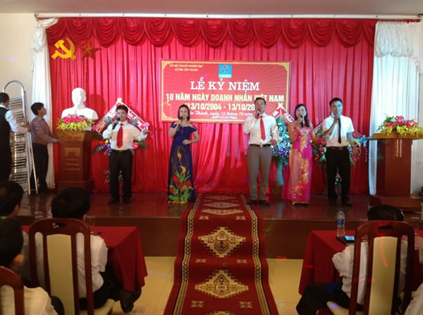 Huyện Yên Thành tổ chức lễ kỷ niệm 10 năm ngày Doanh nhân Việt Nam